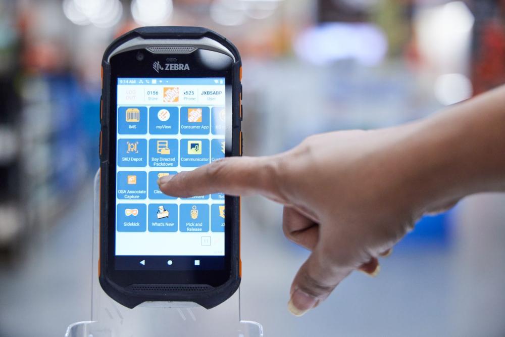 Comunicación segura en grandes almacenes: por qué los celulares intrínsecos son el aliado ideal